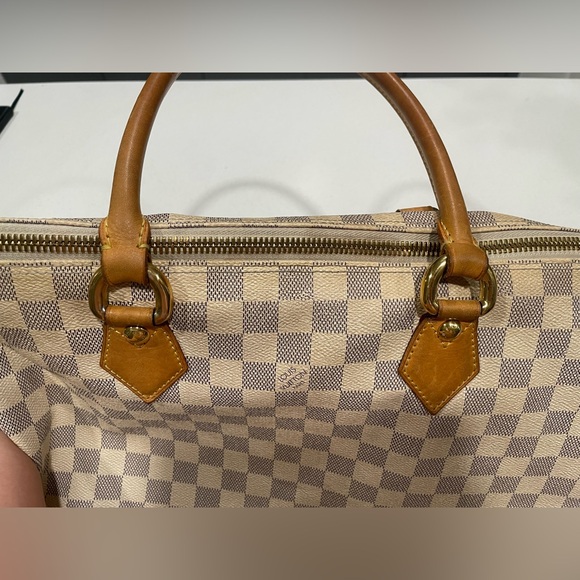 Louis Vuitton Bag - Picture 5 of 16